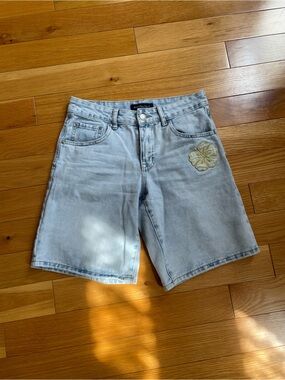 Aeropostale Embroidered Womens Jorts